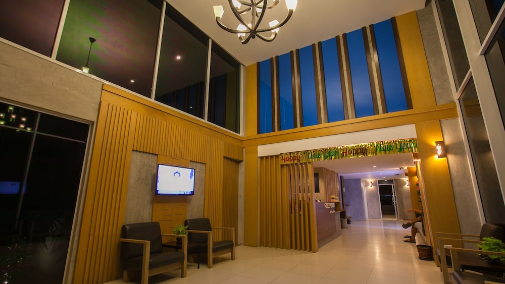 b2 sea view pattaya boutique and budget hotel