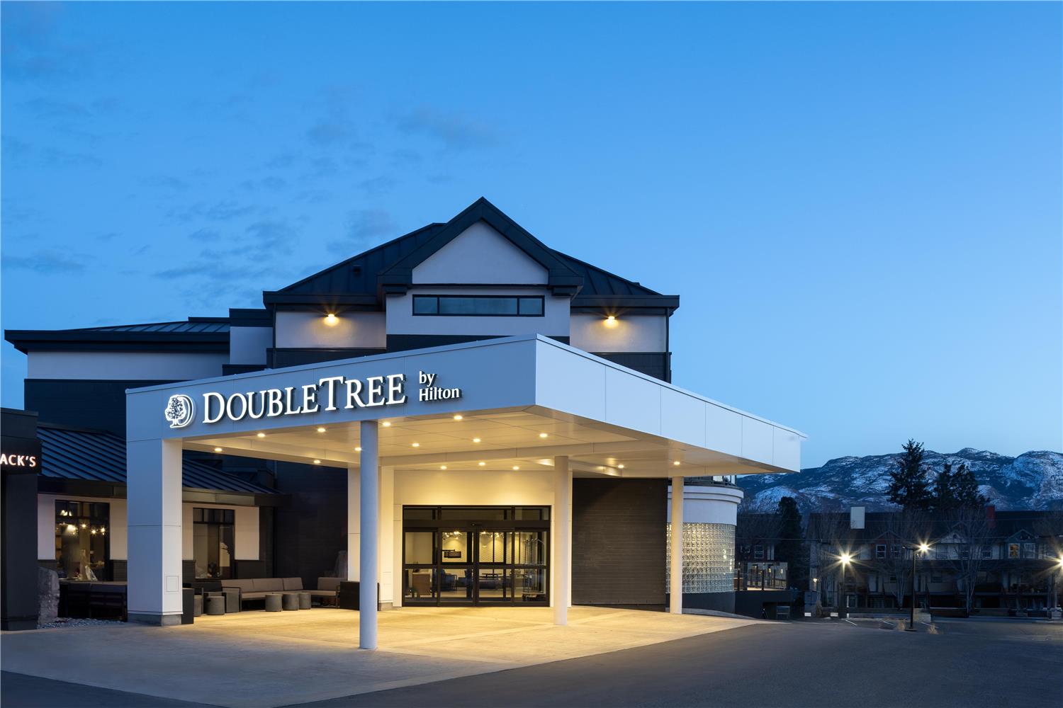 doubletree by hilton west kelowna