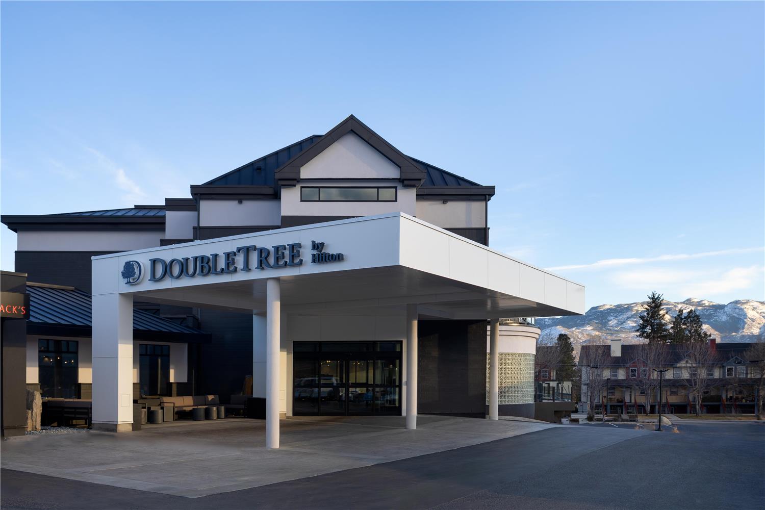 doubletree by hilton west kelowna