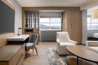 doubletree by hilton west kelowna