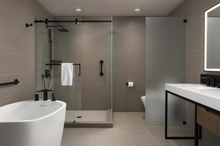 doubletree by hilton west kelowna