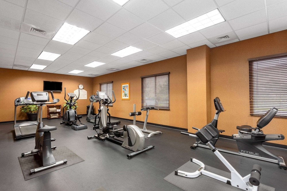 hawthorn extended stay by wyndham west palm beach
