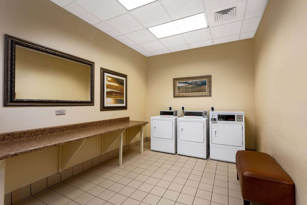 hawthorn extended stay by wyndham west palm beach