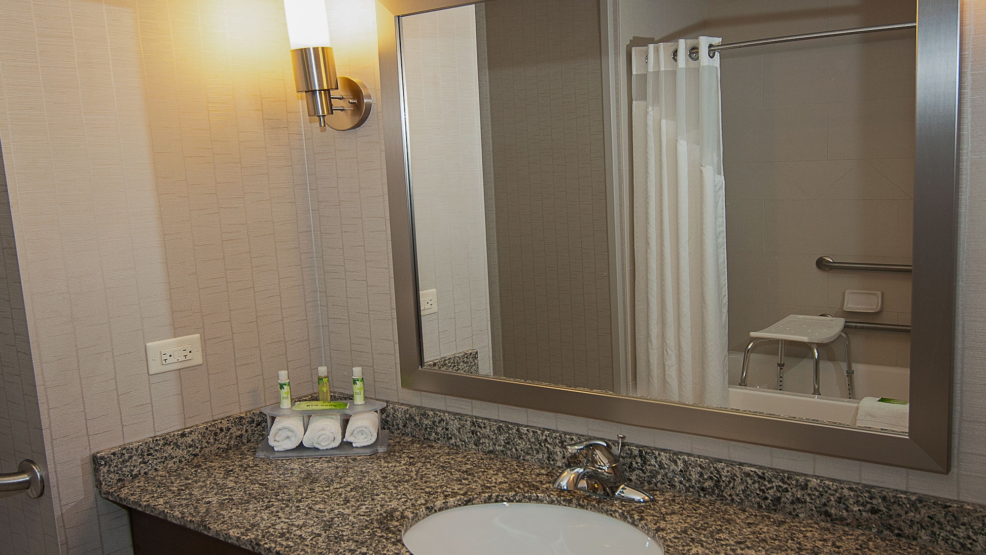 holiday inn express and suites wichita northeast by ihg
