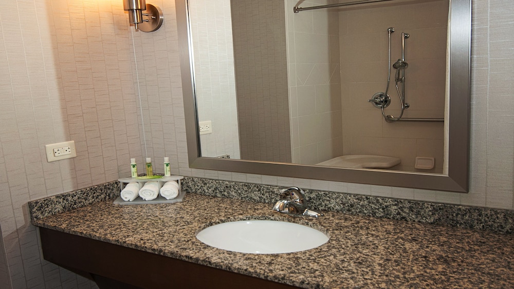 holiday inn express and suites wichita northeast by ihg