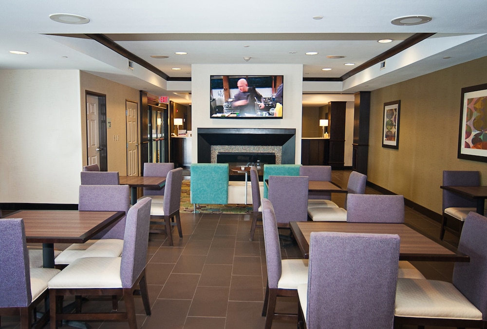holiday inn express and suites wichita northeast by ihg