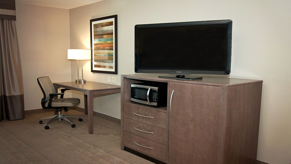holiday inn express and suites wichita northeast by ihg
