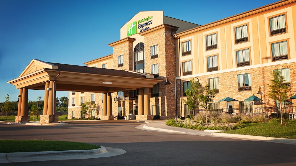 holiday inn express and suites wichita northeast by ihg