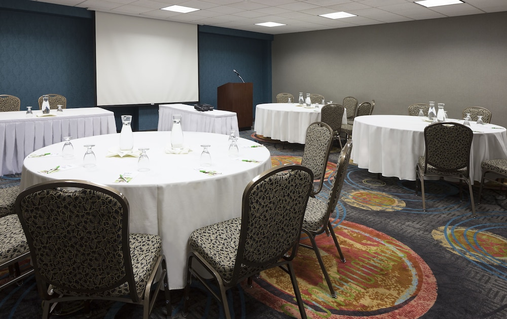 holiday inn wichita east i 35 by ihg