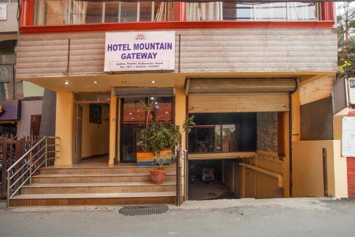 hotel mountain gateway