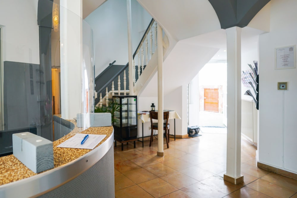 hotel am schloss biebrich