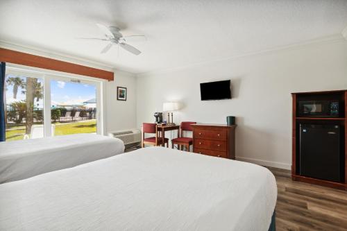 seahorse oceanfront inn