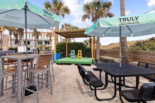 seahorse oceanfront inn