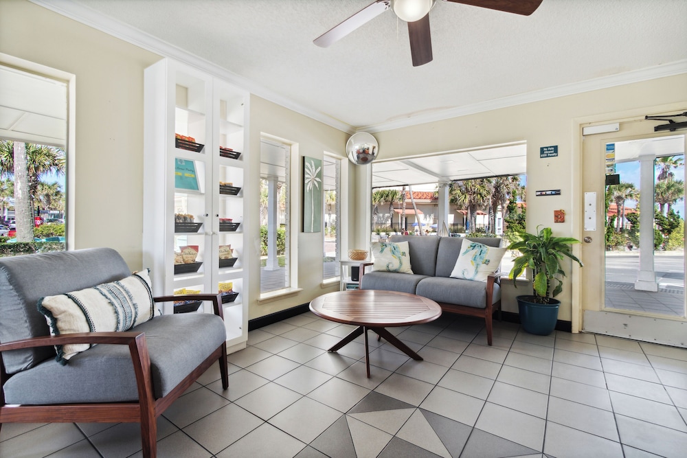 seahorse oceanfront inn