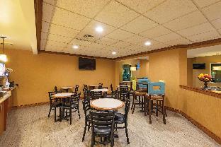 La Quinta Inn By Wyndham Buffalo Airport,Bowmansville>>Amherst,3 star