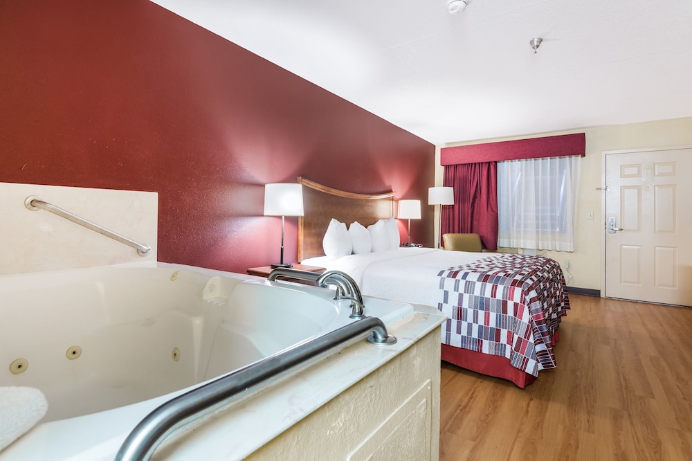 red roof inn conroe north willis