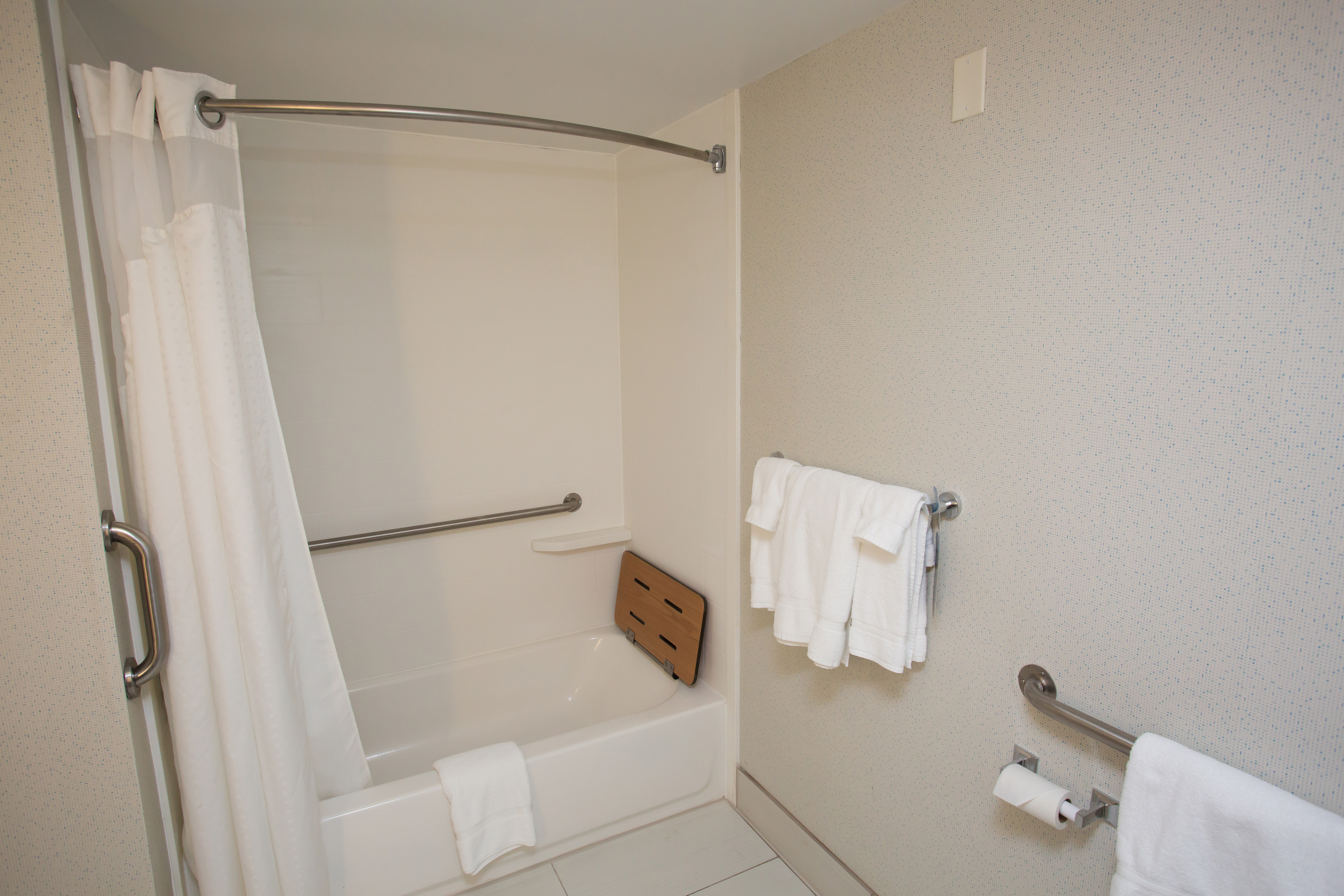 holiday inn express wilmington by ihg