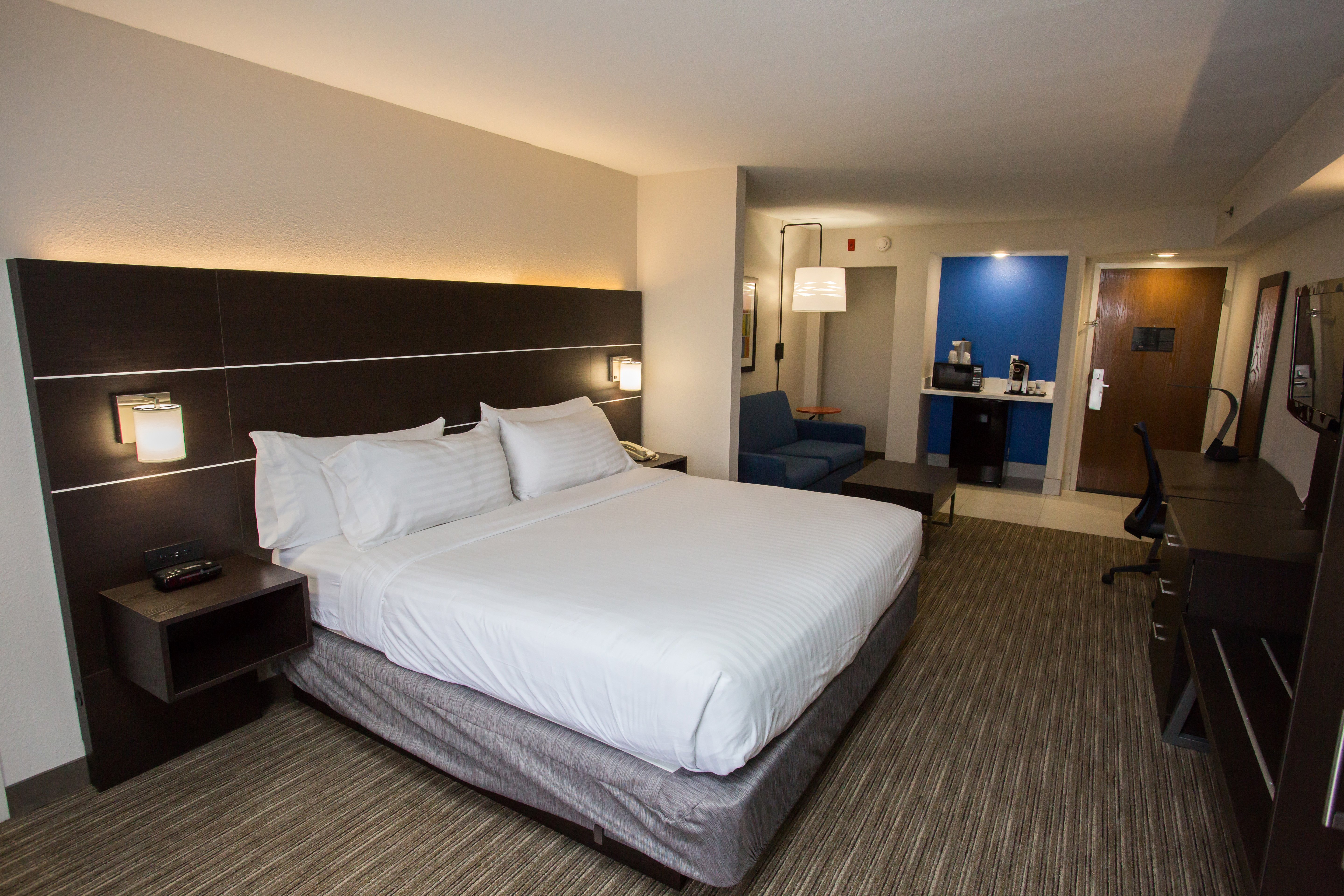 holiday inn express wilmington by ihg
