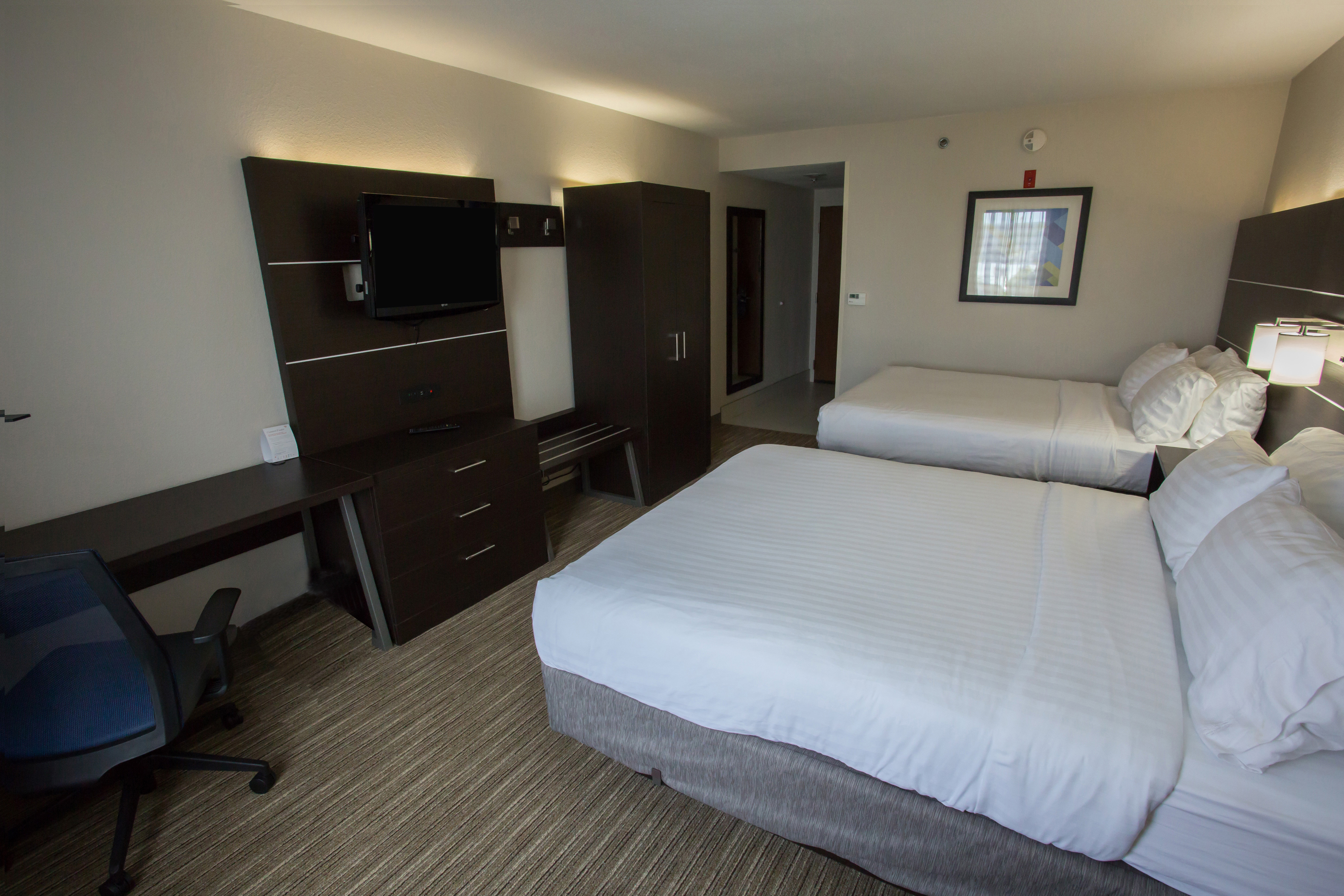 holiday inn express wilmington by ihg