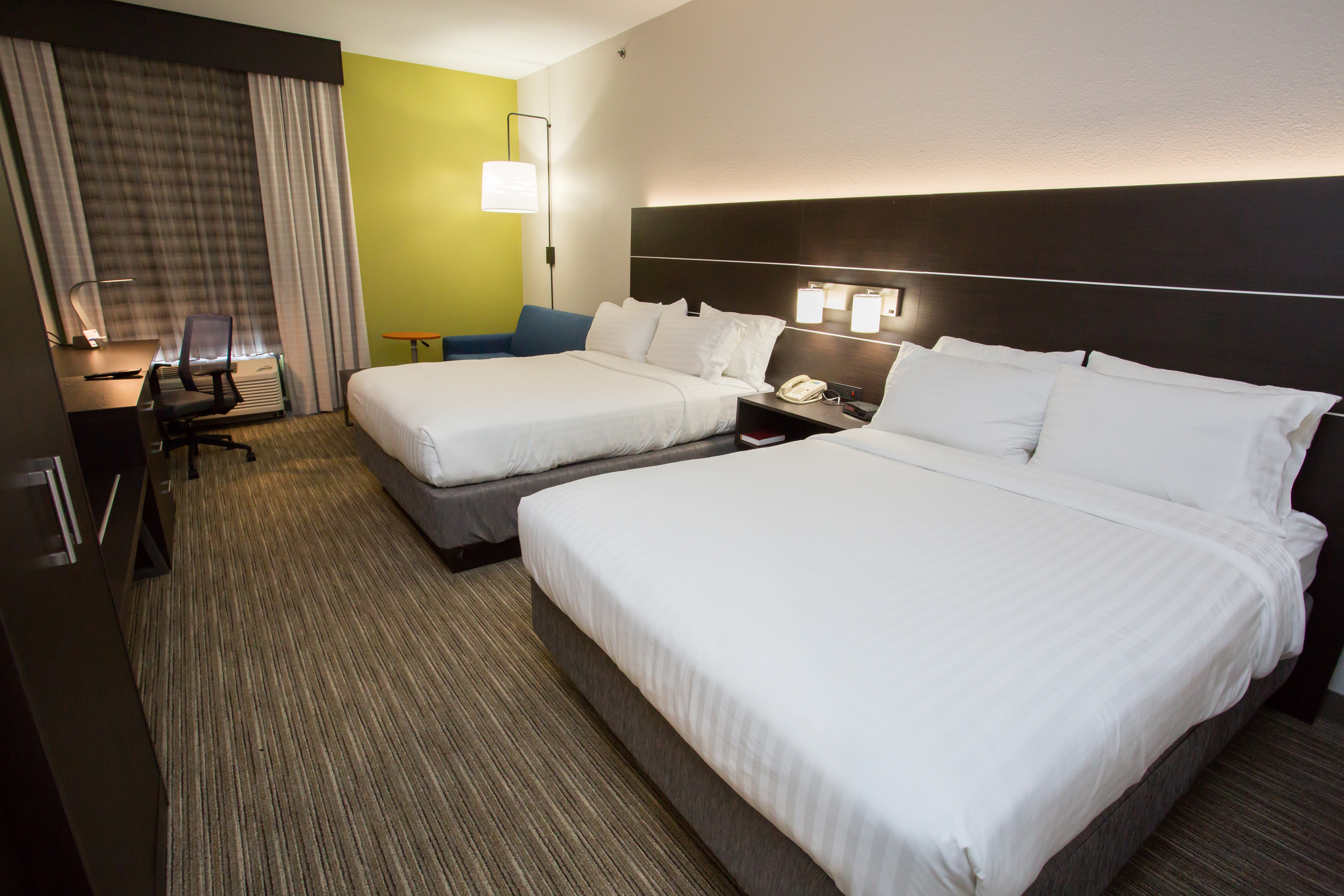 holiday inn express wilmington by ihg
