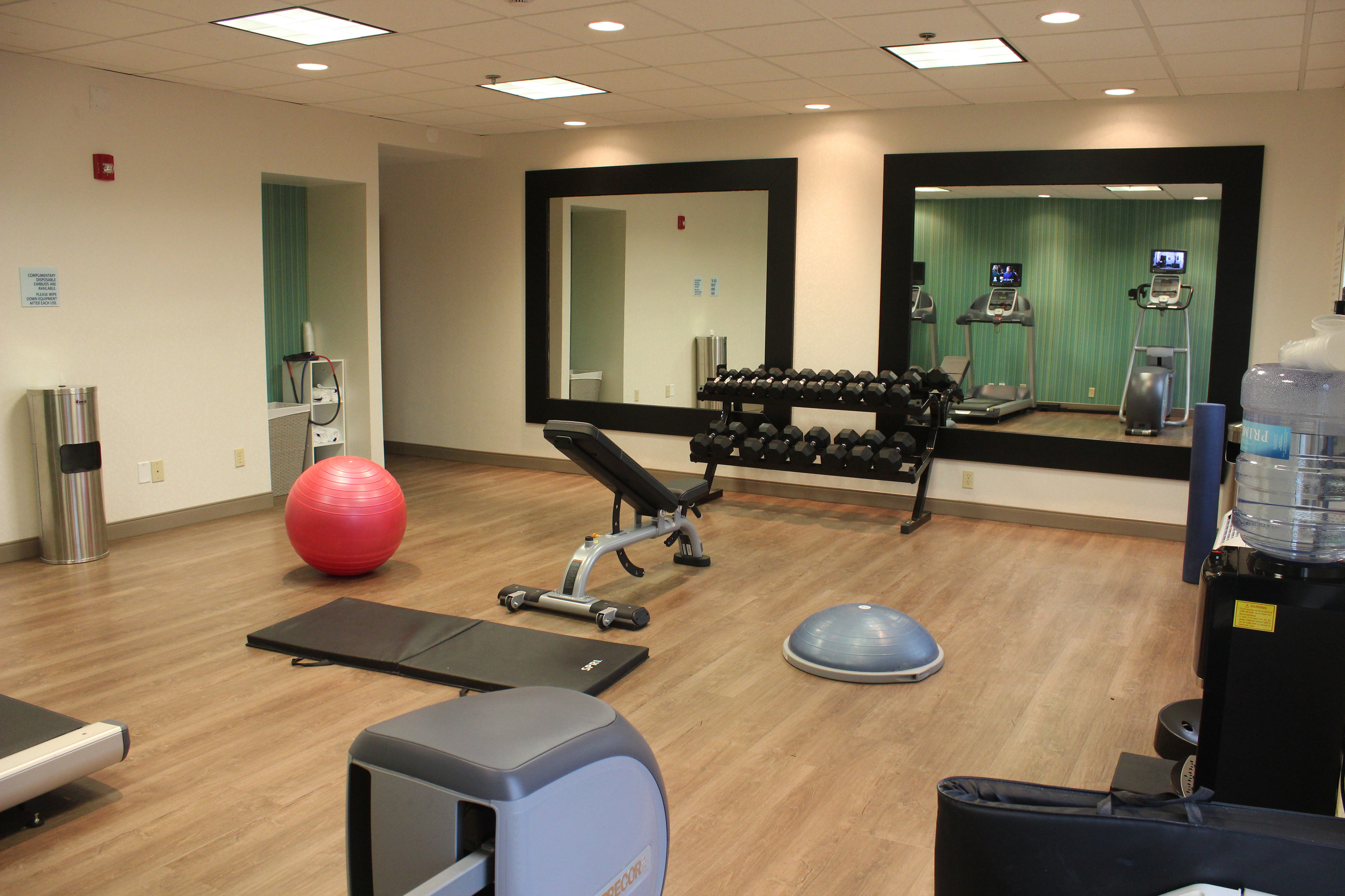 holiday inn express wilmington by ihg