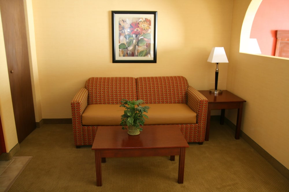 holiday inn express wilmington by ihg