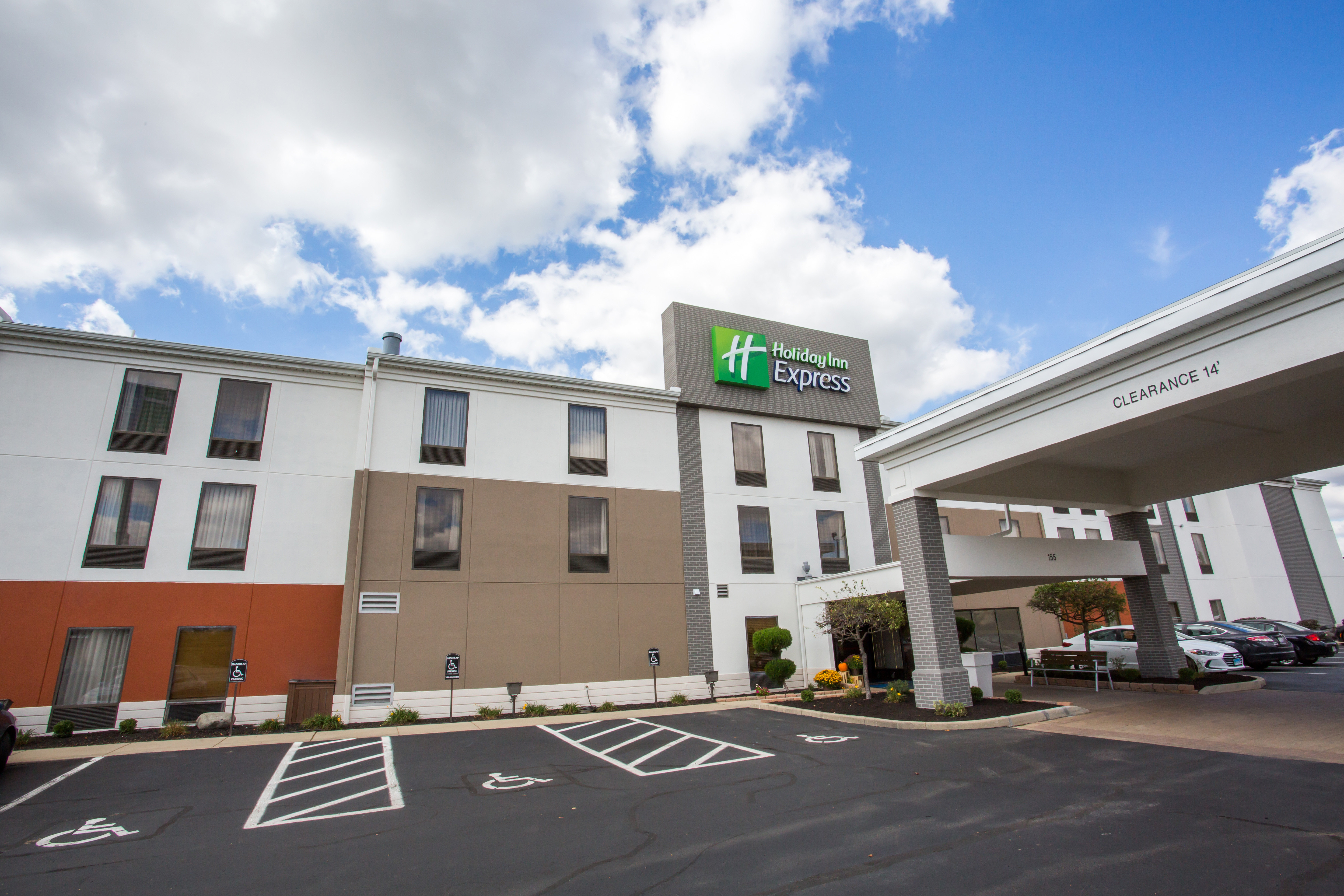 holiday inn express wilmington by ihg