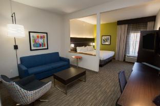 holiday inn express wilmington by ihg