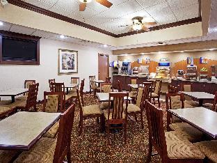 holiday inn express wilmington by ihg
