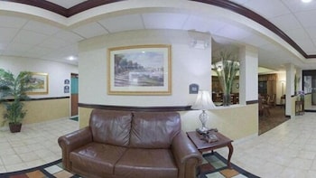 Holiday Inn Express Wilmington By Ihg,Hillsboro>>Clinton,3 star