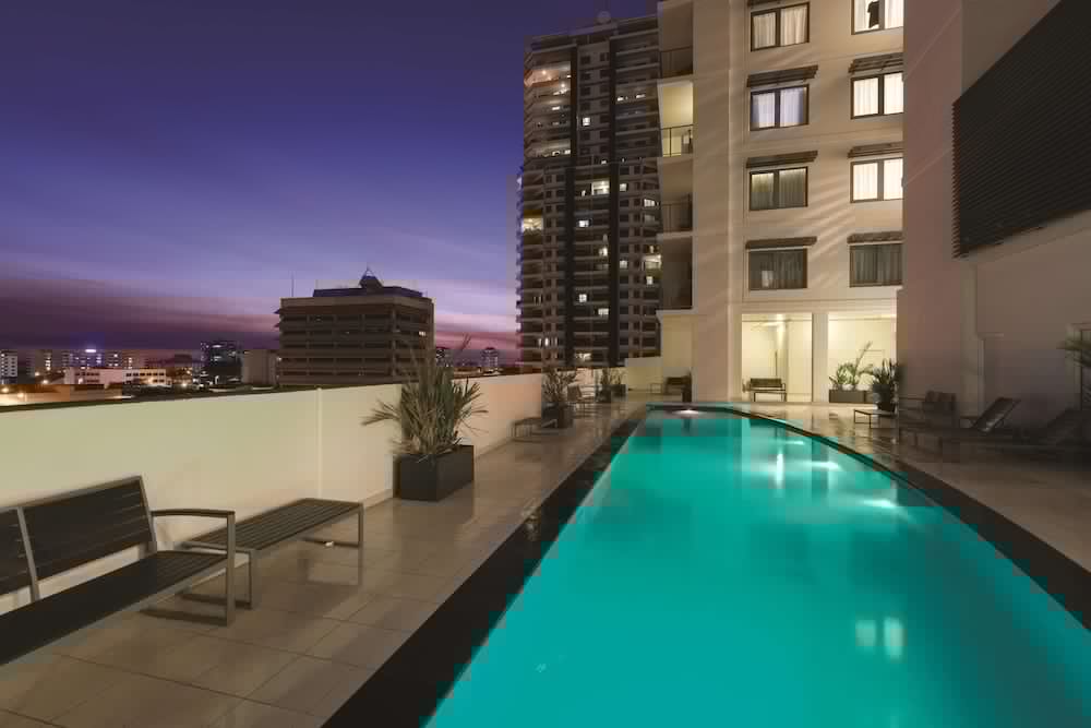 oaks darwin elan hotel