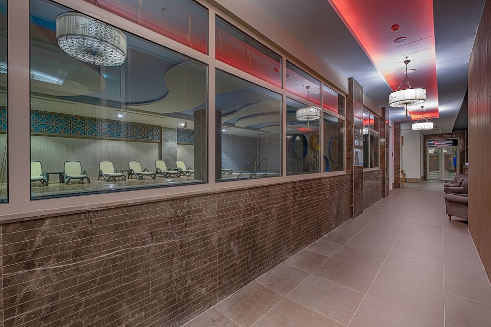 well palace side all inclusive