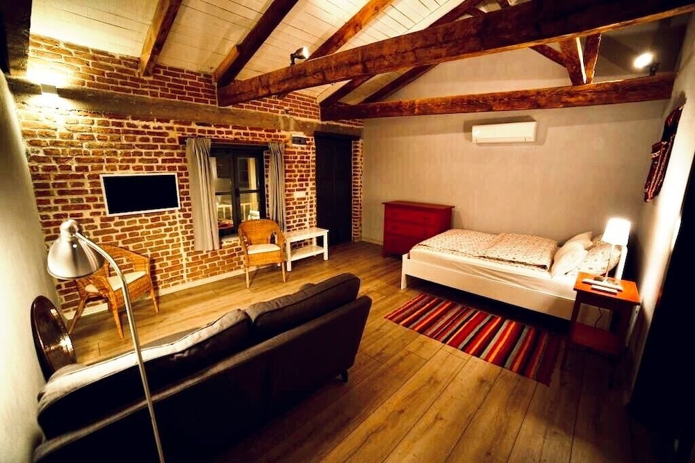 attalos suites hotel