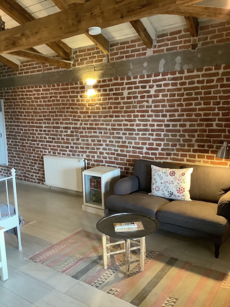 attalos suites hotel