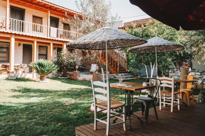 attalos suites hotel