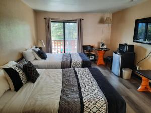 Alpen Motel,Radium Hot Springs>>Edgewater,3 star