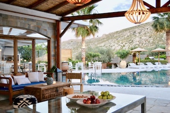 caesars gardens hotel and spa adults only