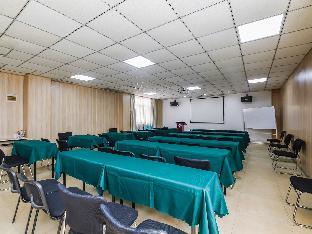 hanting hotel zhengzhou technology market