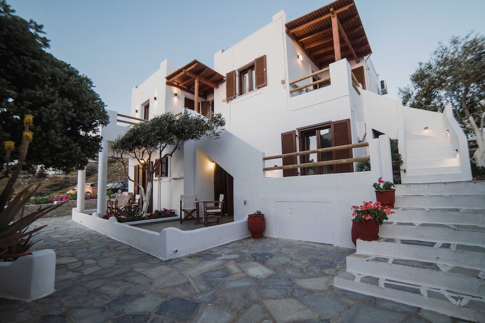 naxos