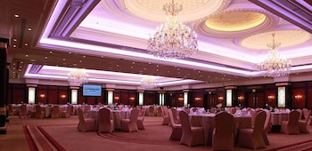 helnan landmark hotel