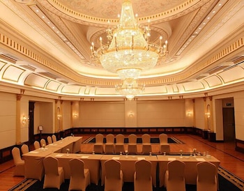 helnan landmark hotel