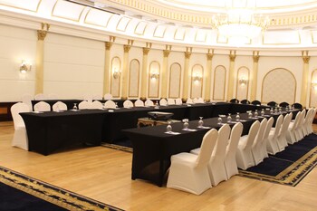 helnan landmark hotel