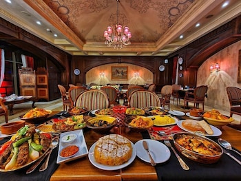 helnan landmark hotel