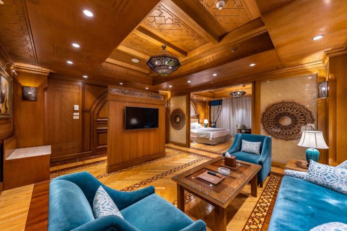 helnan landmark hotel