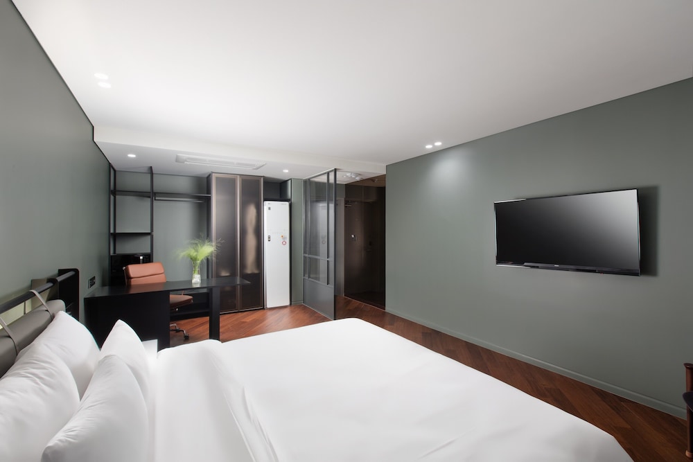 sr suites pangyo