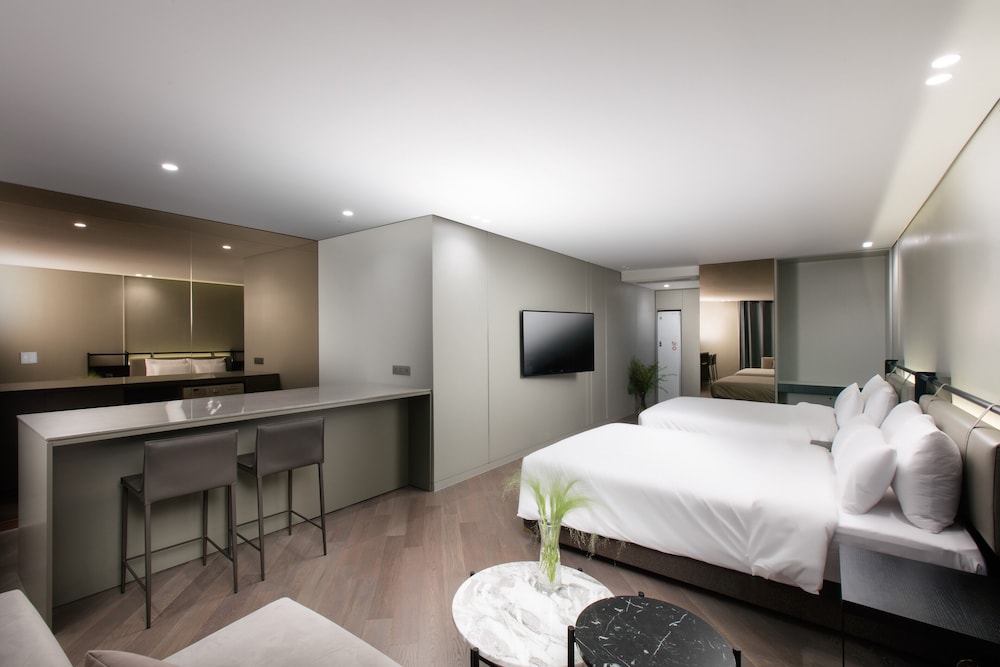 sr suites pangyo