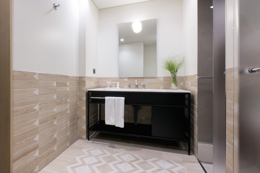 sr suites pangyo