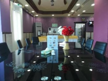 Arabian Palm Hotel,,2 star