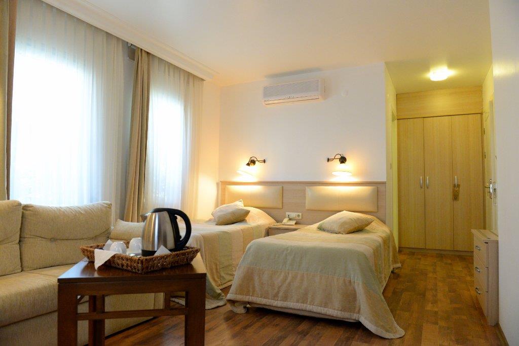 Bay Nihat Lale Otel,Near Cheonjiyeon Waterfall,4 star