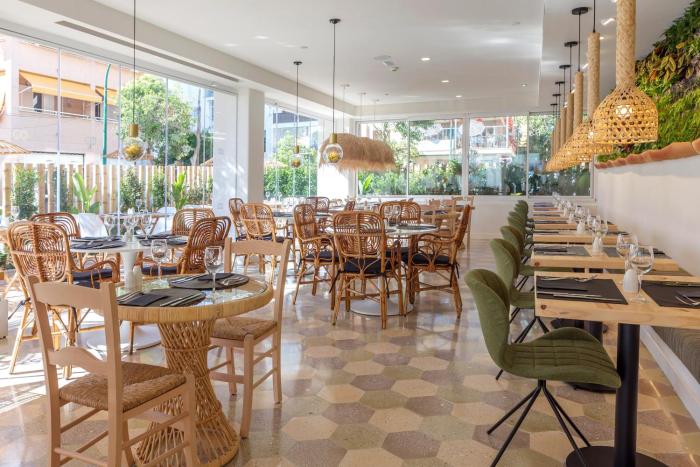 hotel hm alma beach adults only